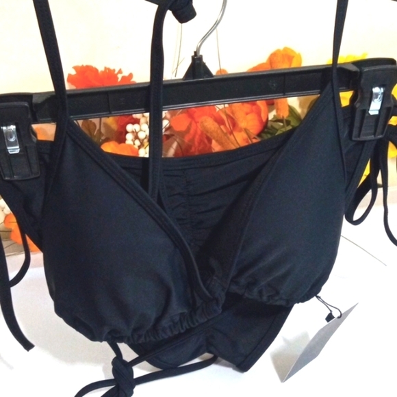 BLACK HALTER TIE TRIANGLE SLIDE STRING HIPSTER BIKINI SET SIZE MEDIUM NWT - Picture 5 of 10